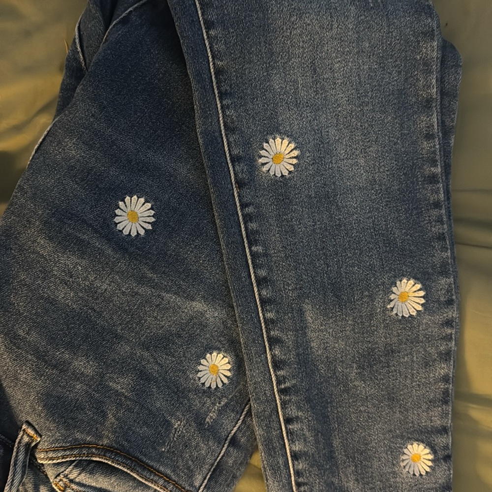 Judy Blue Daisy jeans